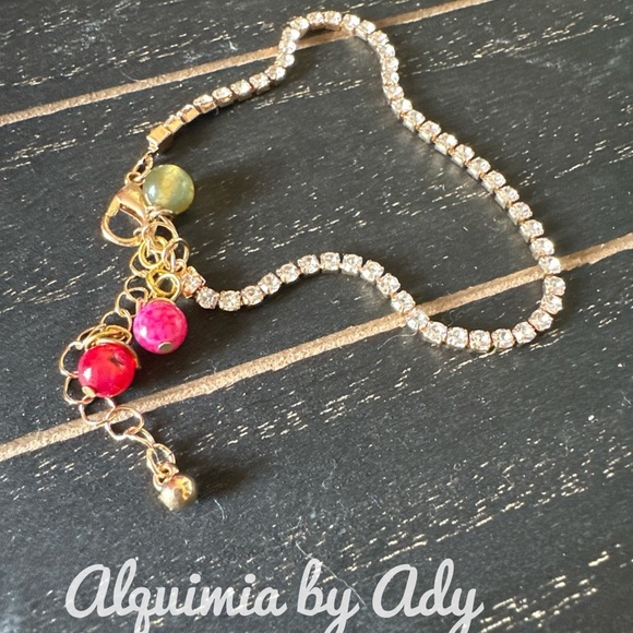 Rose Gold Charm Bracelet with Pink Accents and Delicate Design - Picture 1 of 1
